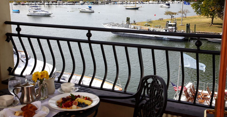 Delamar Greenwich Harbor Exterior foto